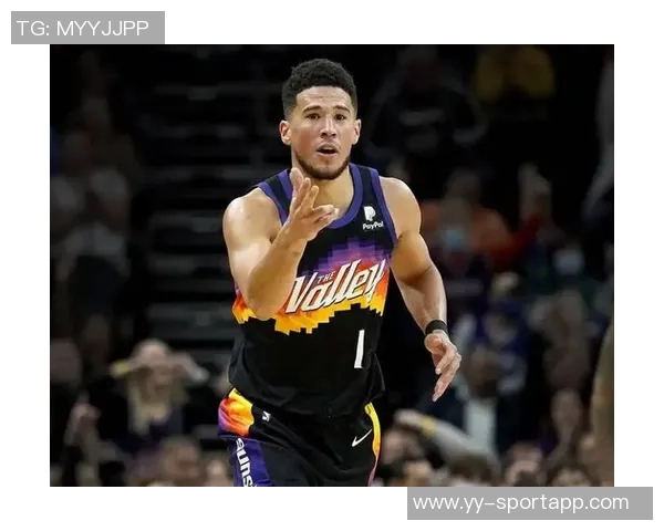 太阳队无传统控卫依然运转流畅布克状态回归巅峰表现