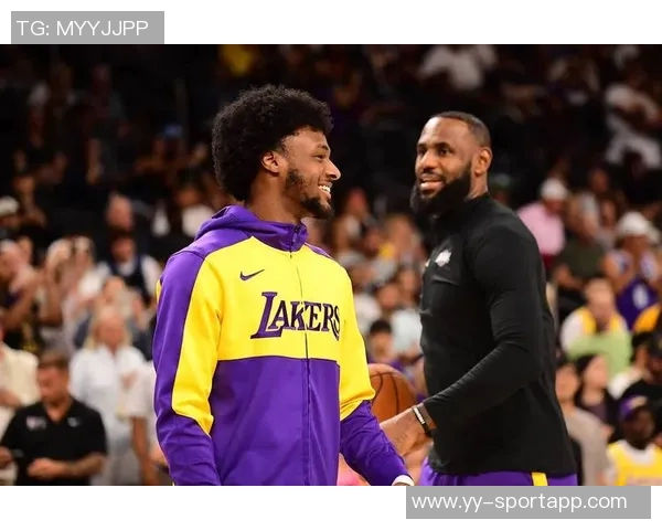 勒布朗分享与妻子同居的独特体验与家庭背景的深刻联系 勒布朗分享与妻子同居的独特体验与家庭背景的深刻联系