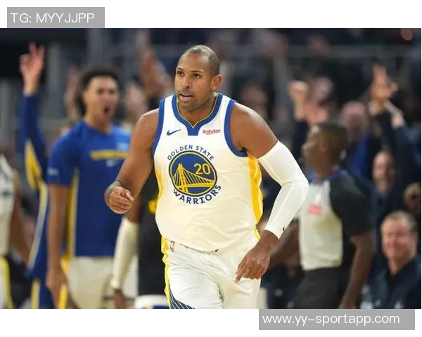 科尔透露霍福德末节缺阵原因不明球队篮板遭遇重创 科尔透露霍福德末节缺阵原因不明球队篮板遭遇重创