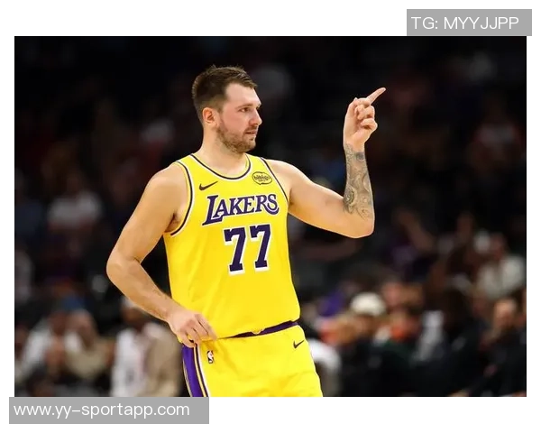 湖人训练营新名单东契奇体重变化引关注从230磅到最高270磅 湖人训练营新名单东契奇体重变化引关注从230磅到最高270磅